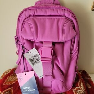 Vera Bradley 2 in 1 Rich Orchid Pink Utility Sling Backpack. NWT